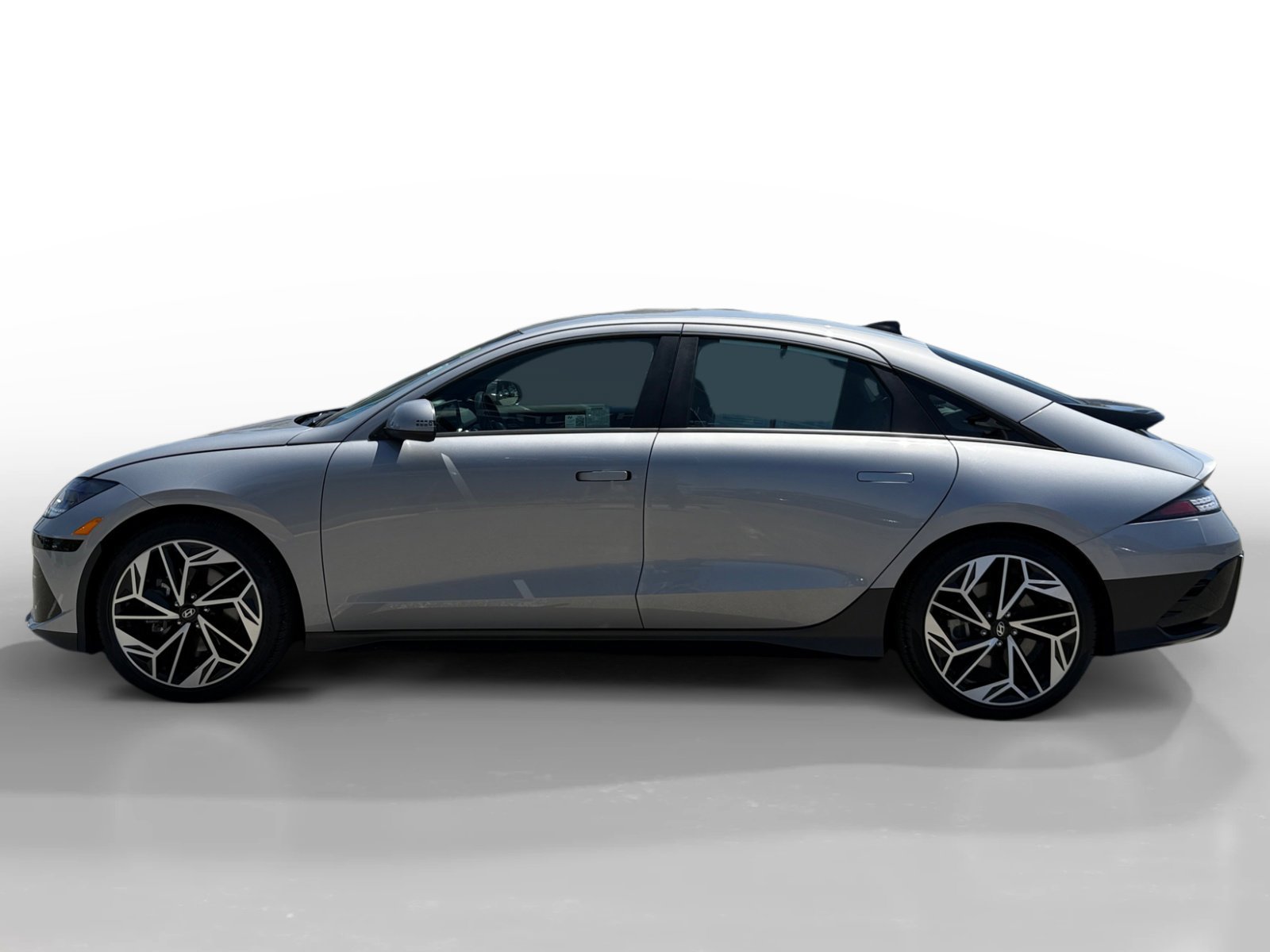 hyundai ioniq 6 2024 KMHM34AA8RA073739 image hyundai ioniq 6 2024 KMHM34AA8RA073739 image